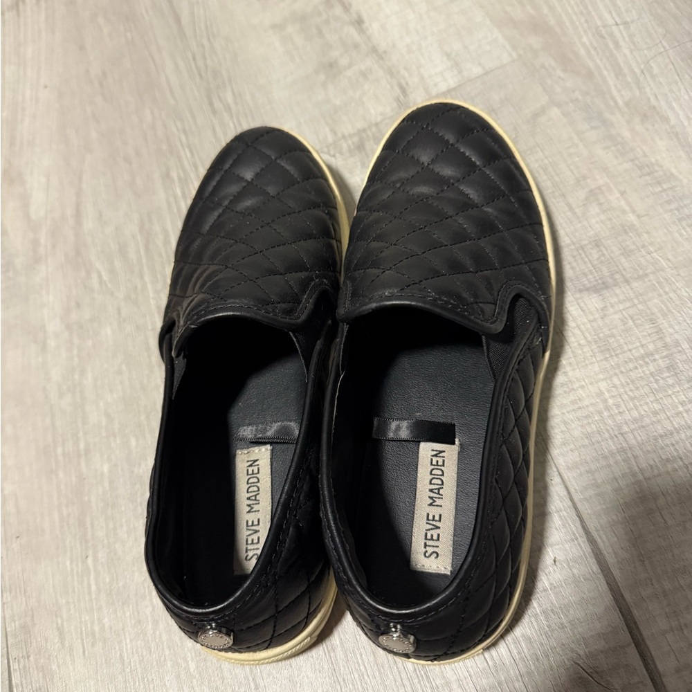 Steve Madden Black Quilted Women's Slip-On Loafers